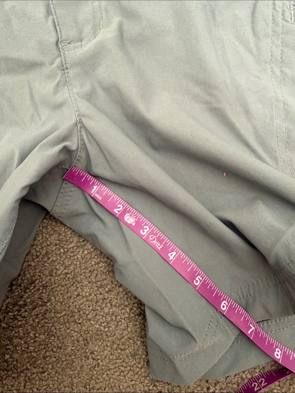 Eddie Bauer Women's Light Gray Outdoor Shorts. Zippered Cargo Pocket. Size 14 - Picture 7 of 11